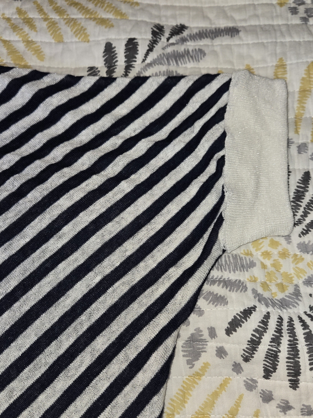 Chico's Navy and White Stripe V-Neck Linen Blend Top - Picture 6 of 9